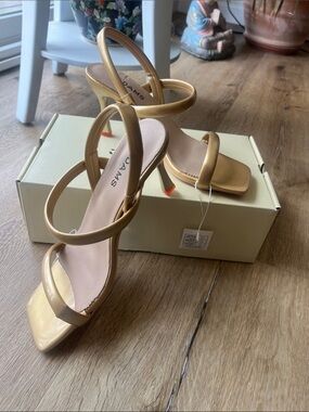 J. Adams Gold Strappy Square-Toe Heels. Size 8/39 EU